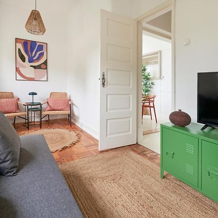 Light-Filled & Renovated Apartment, By Timecooler Lisboa Kültér fotó