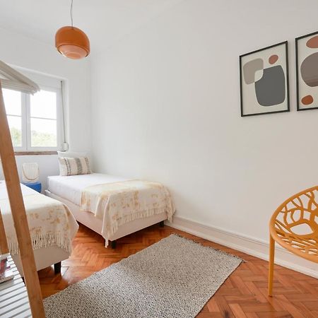 Light-Filled & Renovated Apartment, By Timecooler Lisboa Kültér fotó