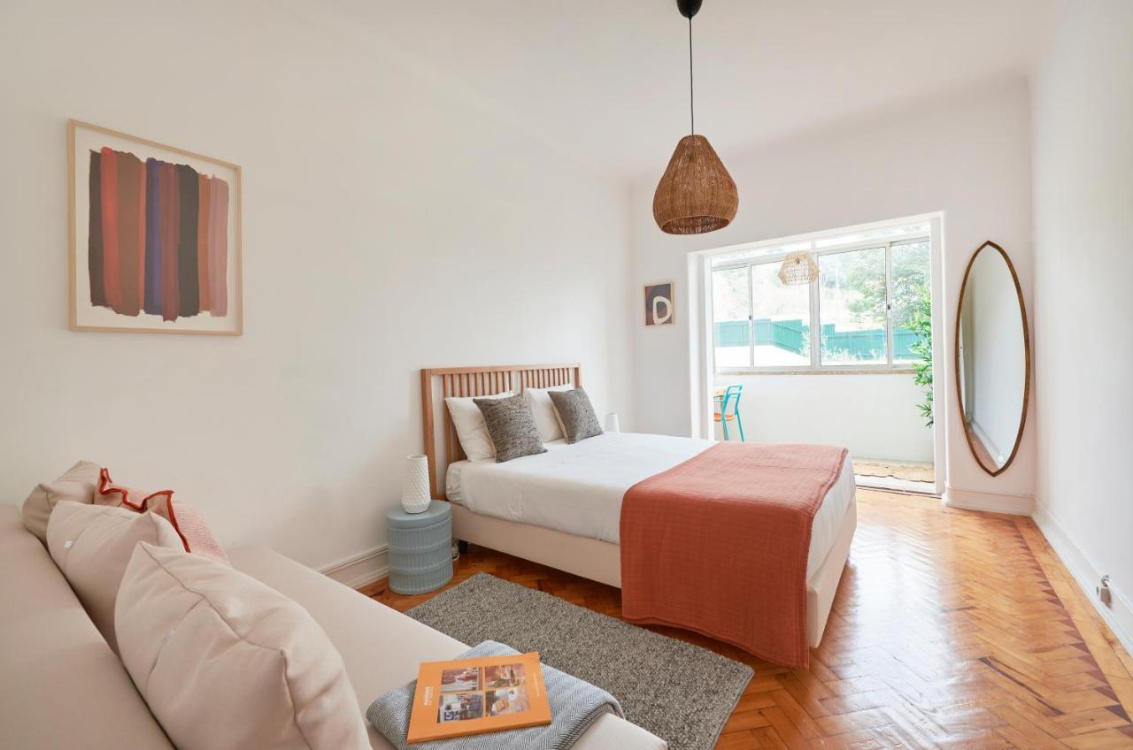 Light-Filled & Renovated Apartment, By Timecooler Lisboa Kültér fotó