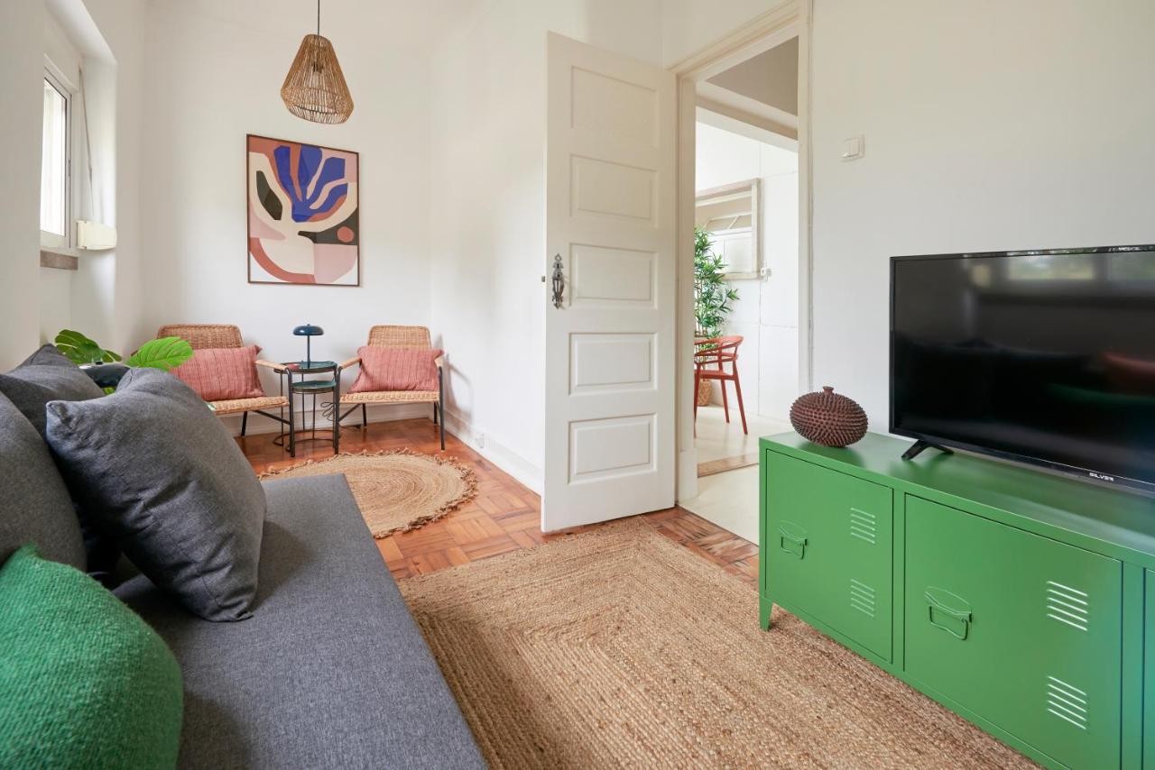 Light-Filled & Renovated Apartment, By Timecooler Lisboa Kültér fotó