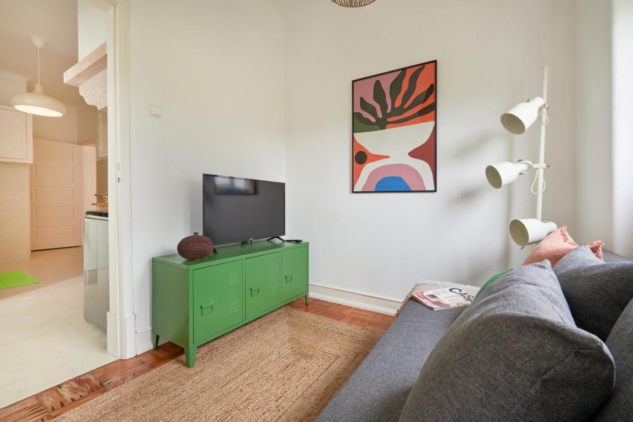 Light-Filled & Renovated Apartment, By Timecooler Lisboa Kültér fotó